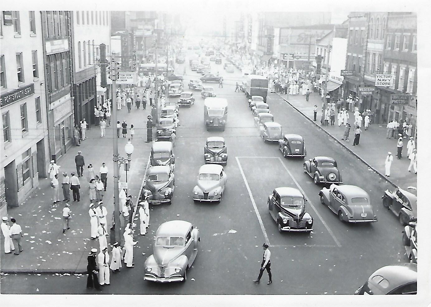 High Street Portsmouth Virginia in the 1940s