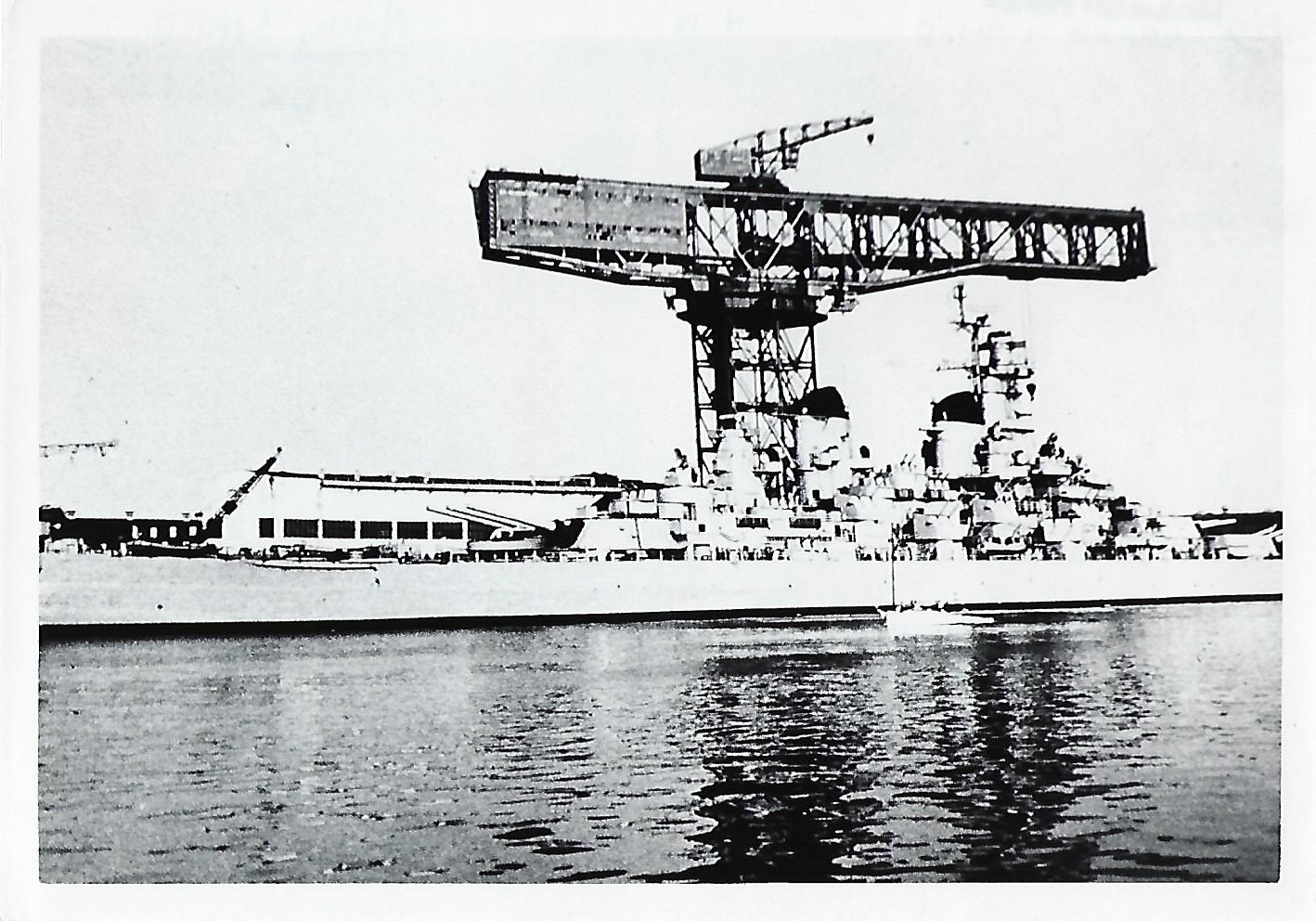 Hamerhead Crane and warship in 1941