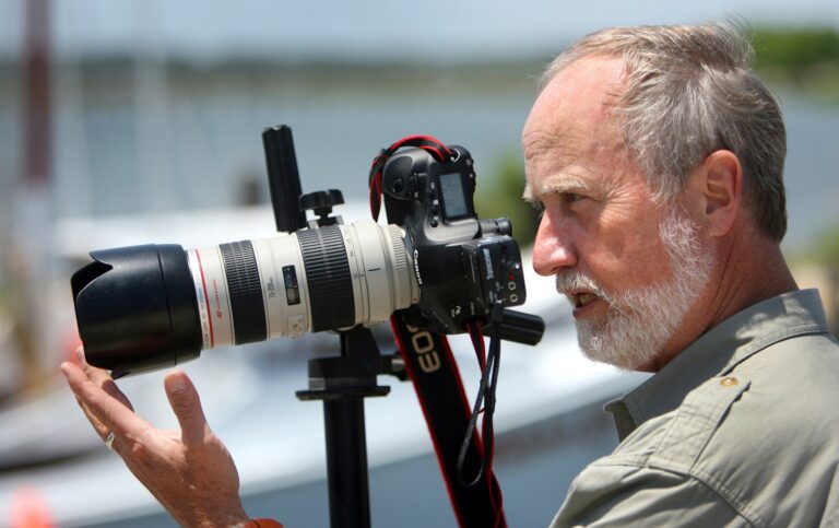 Lecture: Glen McClure speaks about the exhibit Traveling Eye