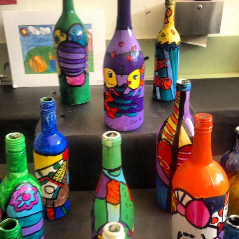 Art Class &#8211; Bottle Painting