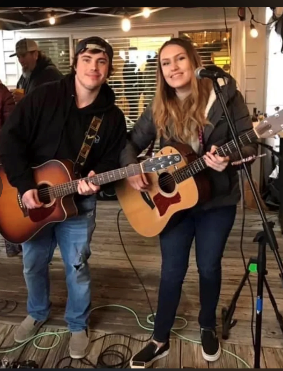 Jag Dup with guitars